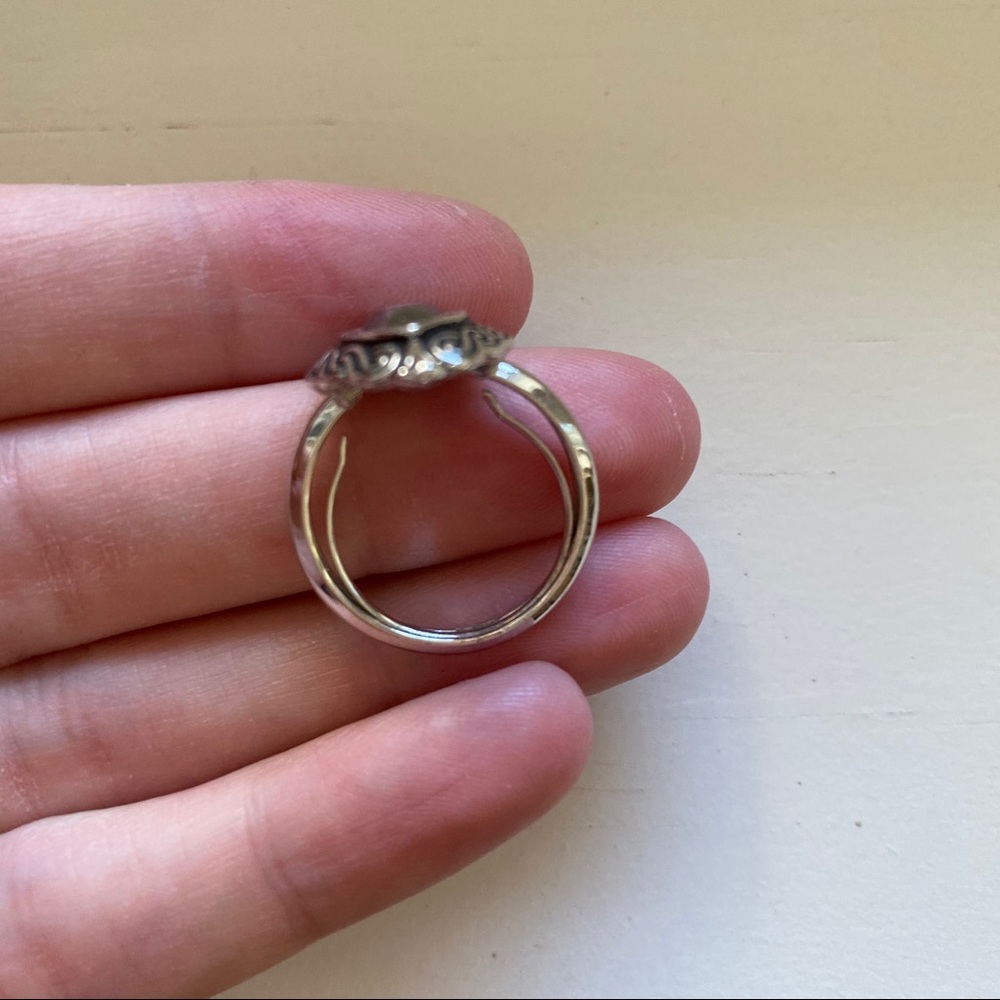 Vintage Avon silver & gray gemstone marquise ring - Picture 4 of 8